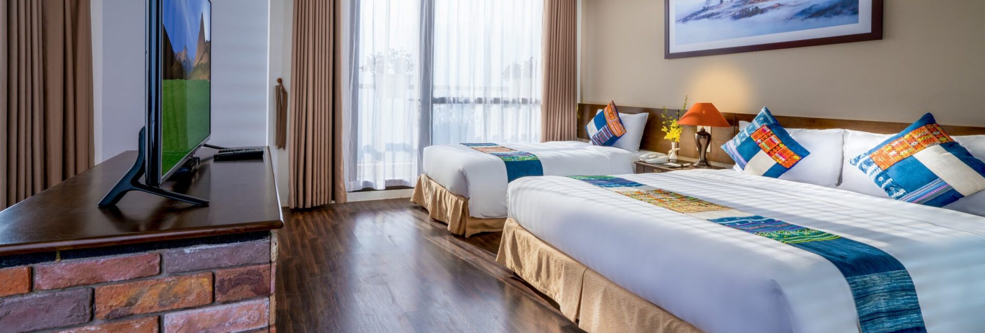 Executive Family Valley View