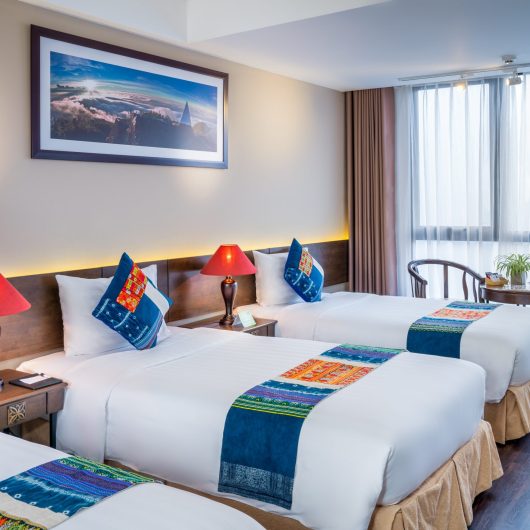 E Trip – Executive Triple Balcony