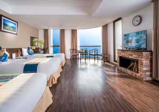 E Trip – Executive Triple Balcony