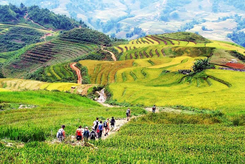 Di chuyển theo hướng Thung lũng Mường Hoa