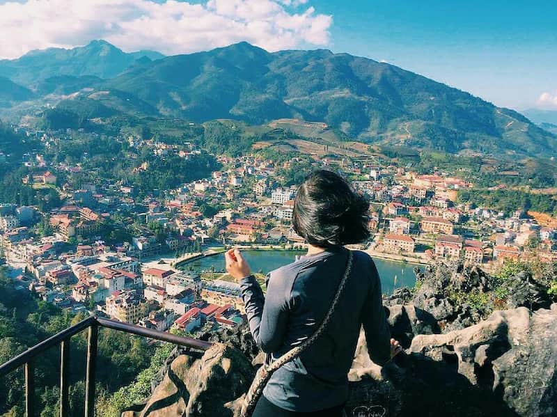 Chụp ảnh đẹp Sapa tại Núi Hàm Rồng