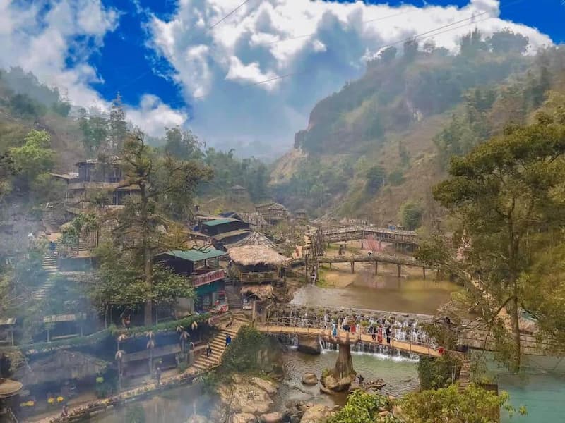 Bản Cát Cát Sa Pa với những con đường uốn lượn