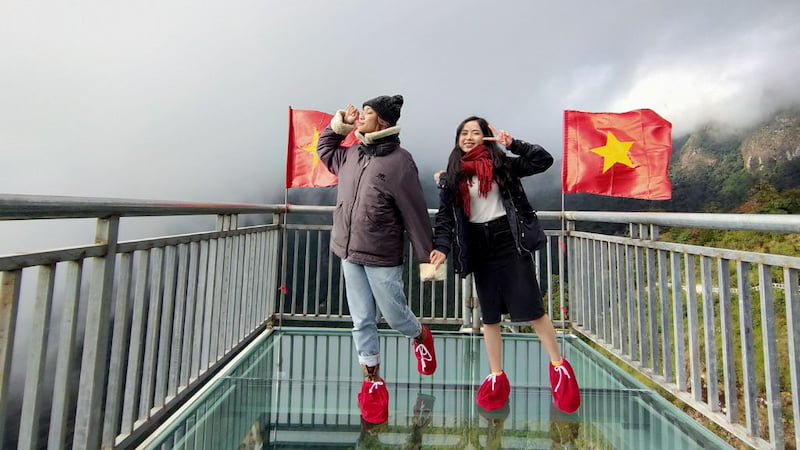 Cầu kính rồng mây Sapa giá vé bao nhiêu