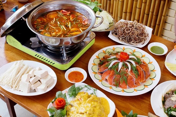Ăn cá hồi ở Sapa