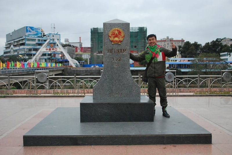 Check-in cột mốc 102