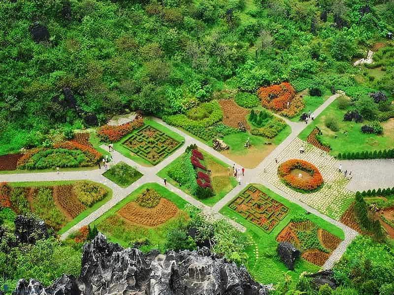 Tham quan núi Hàm Rồng khi đến Sapa