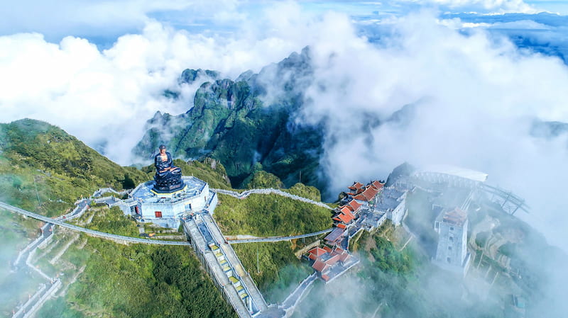 Tham quan Sun World Fansipan Legend trong tour Sapa 3 ngày 2 đêm
