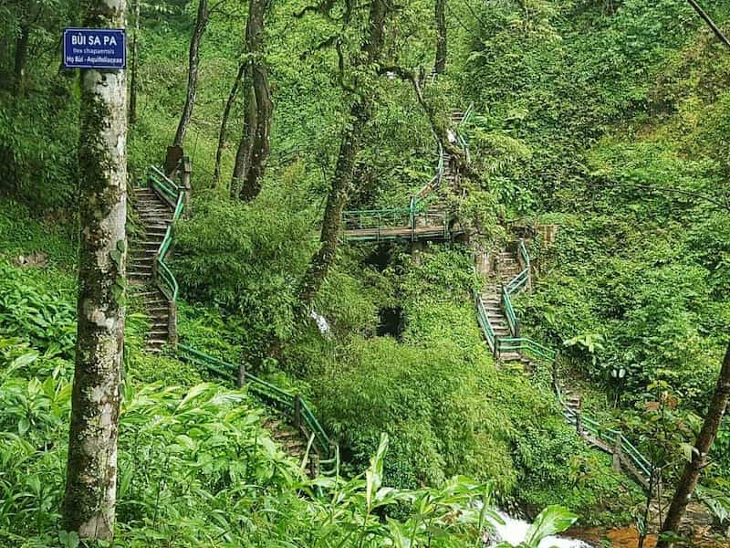 Thác tình yêu Sapa nằm trong khu du lịch Suối Vàng - Thác tình yêu