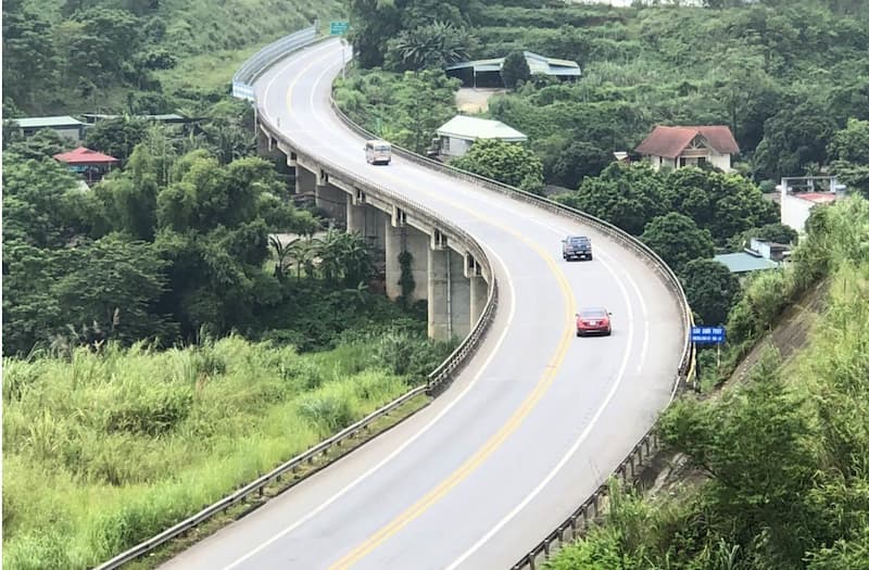 Cao tốc Hà Nội Lào Cai bao nhiêu Km?