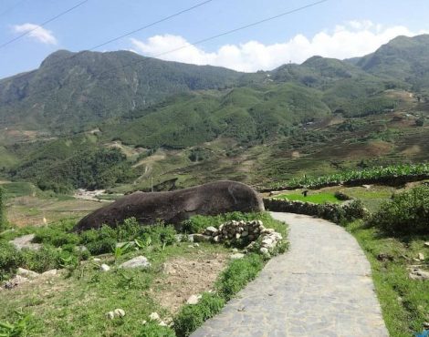 Bãi đá cổ Sapa: Địa danh bí ẩn và huyền thoại của Tây Bắc