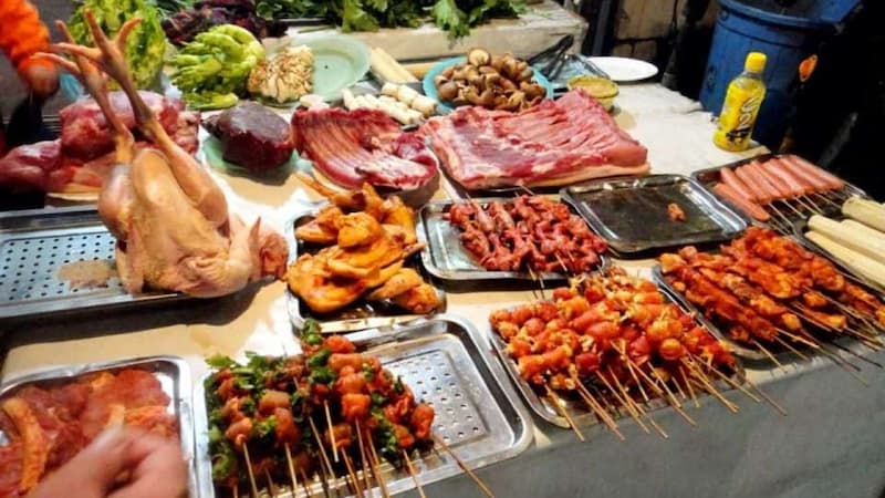 Dạo chợ phiên để thưởng thức nhiều món ngon hơn